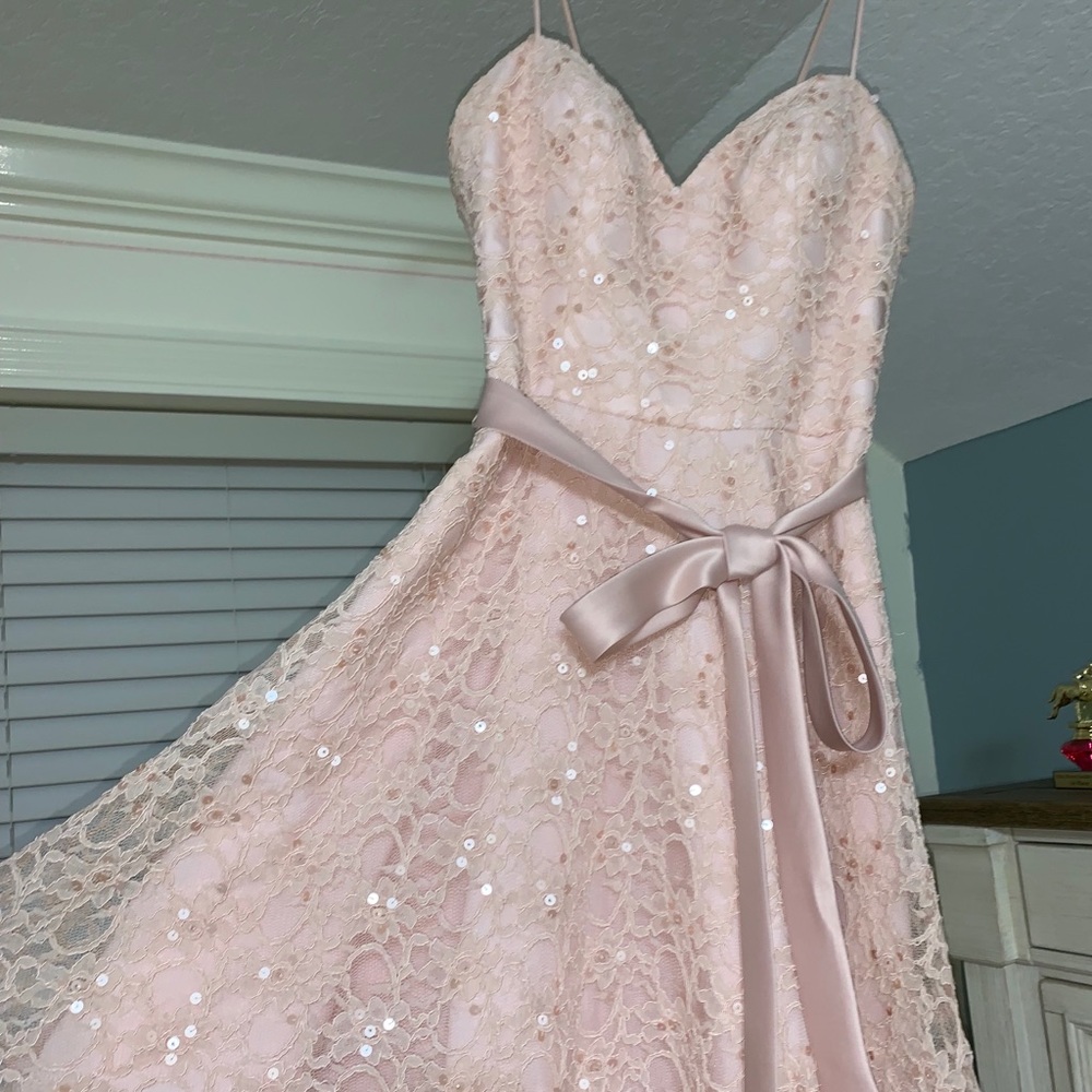 Semi-Formal Lace Party Dress